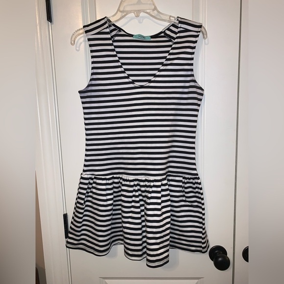 Karlie Tops - Women’s Karlie top